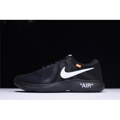 Nike Revolution 4 Beyaz / Siyah Koşu Ayakkabısı Türkiye - GO9V95RB